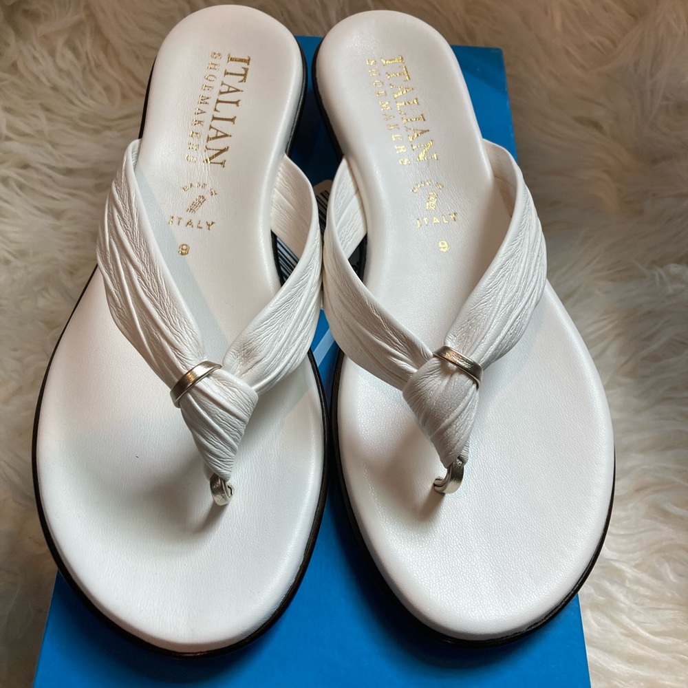 Italian Shoemakers Aleena White Sandals size 9